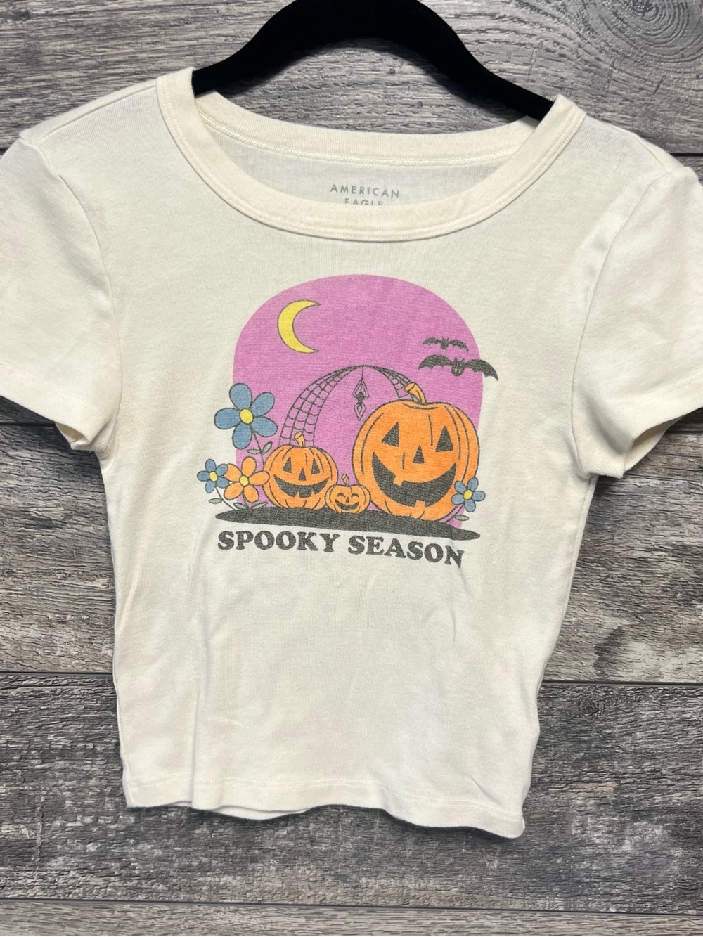 American Eagle Outfitters crop top 'Spooky Season Cream Halloween T-Shirt sizeS